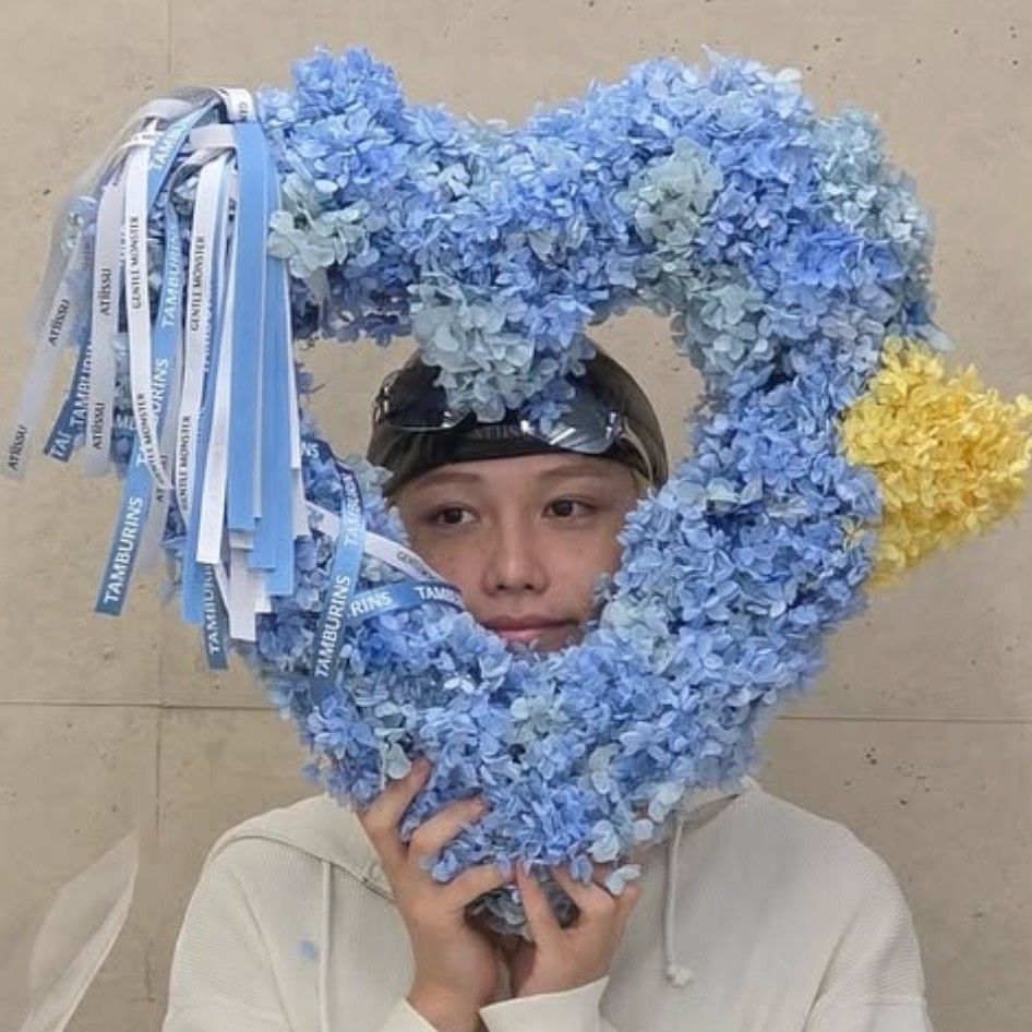 Latest photo of Felix (Stray Kids)