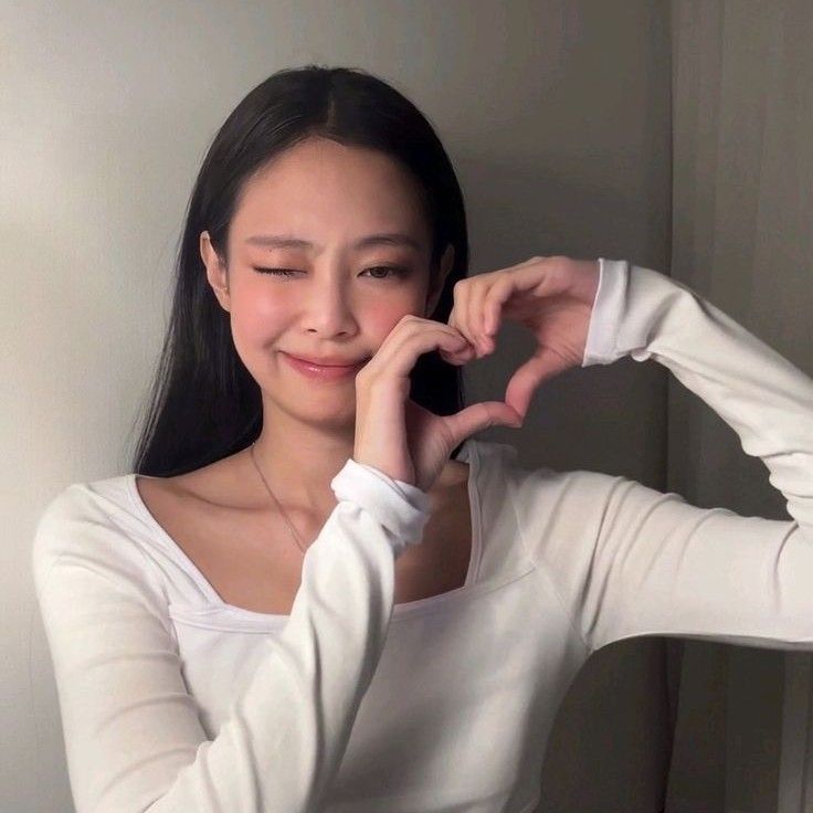 Behind-the-scenes cut of Jennie (BLACKPINK)