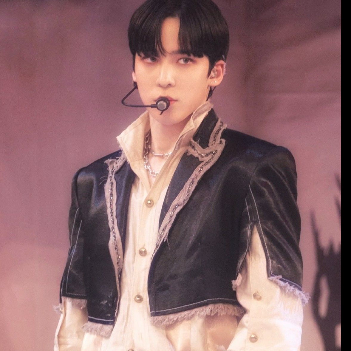 ATEEZ ユノ ATEEZ - ATEEZ COSMOPOLITAN 2023年 08月号 ユノ【Z12】の通販