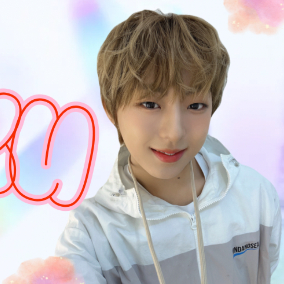 A moment captured by Miraku (NouerA)'s fan