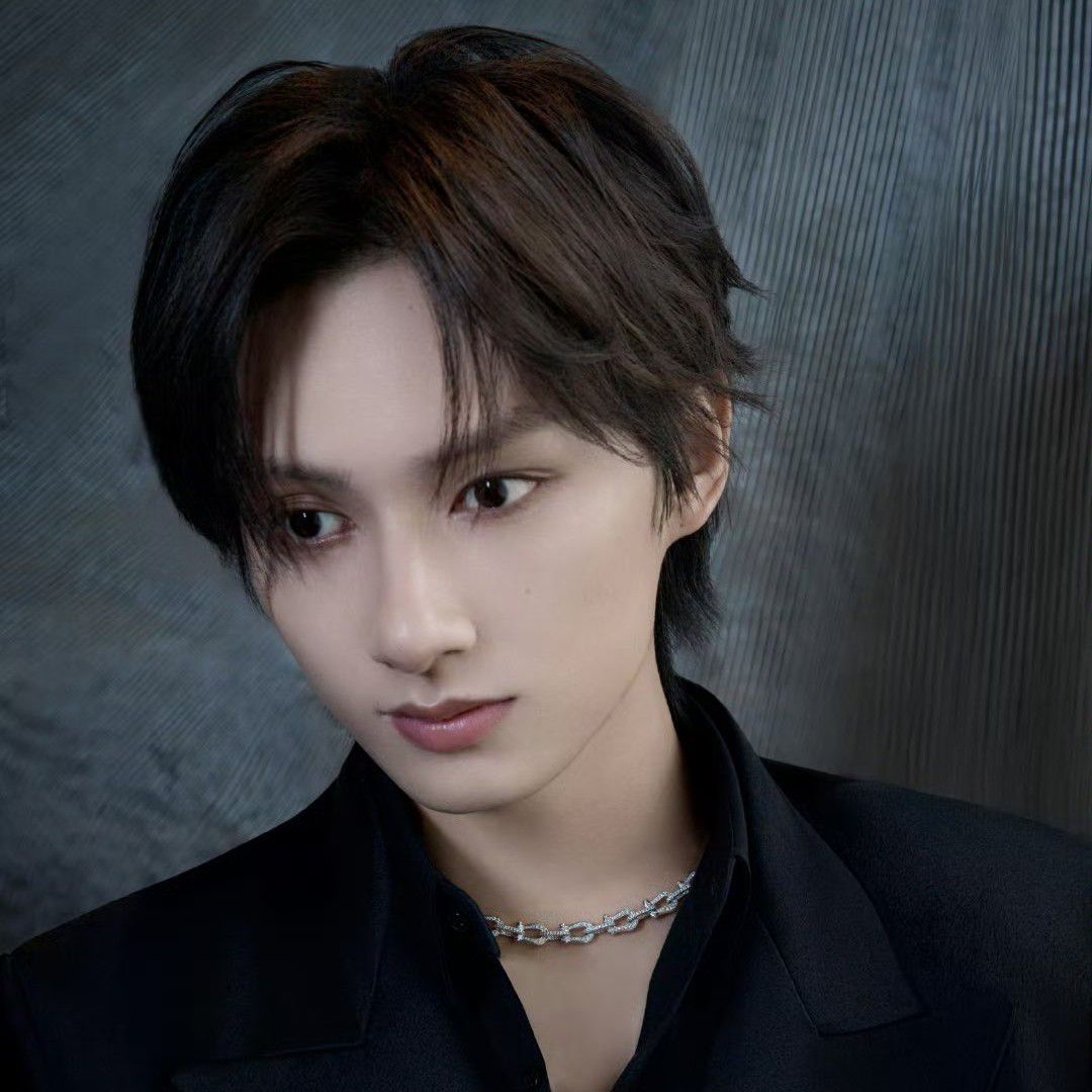 Recent activity shot of Jun (SEVENTEEN)