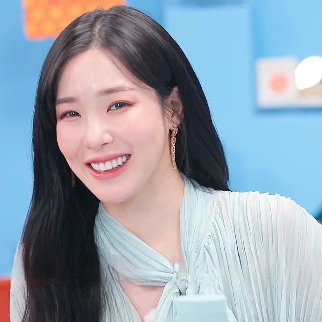 Behind-the-scenes cut of Tiffany Young (Girls' Generation)