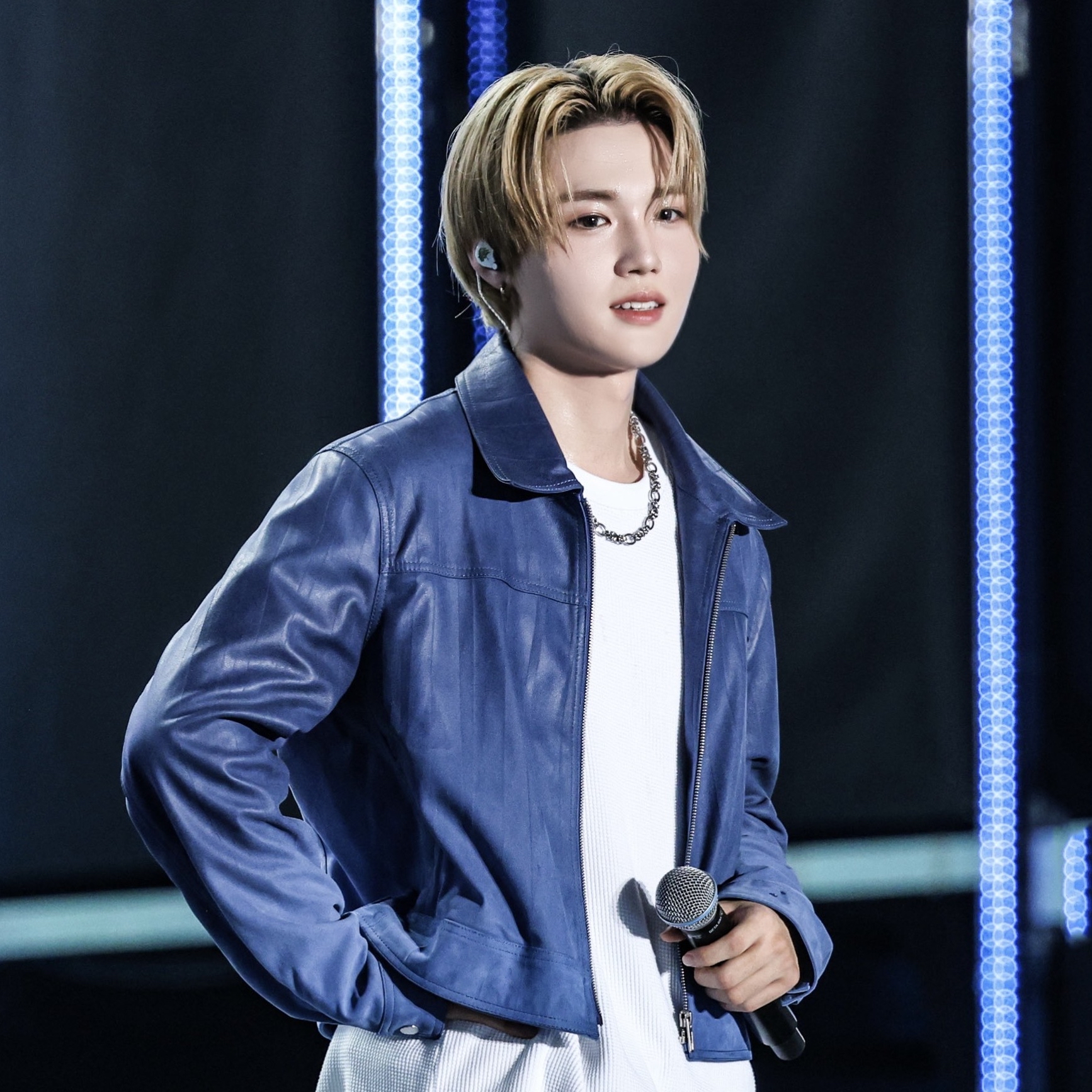 A moment captured by Doyoung (TREASURE)'s fan
