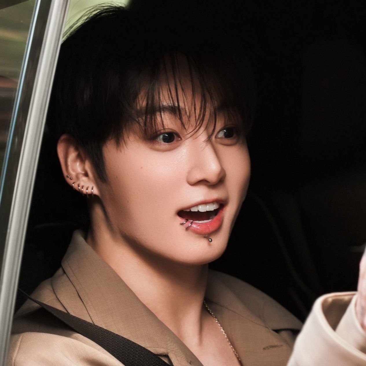 A moment captured by Jungkook (BTS)'s fan