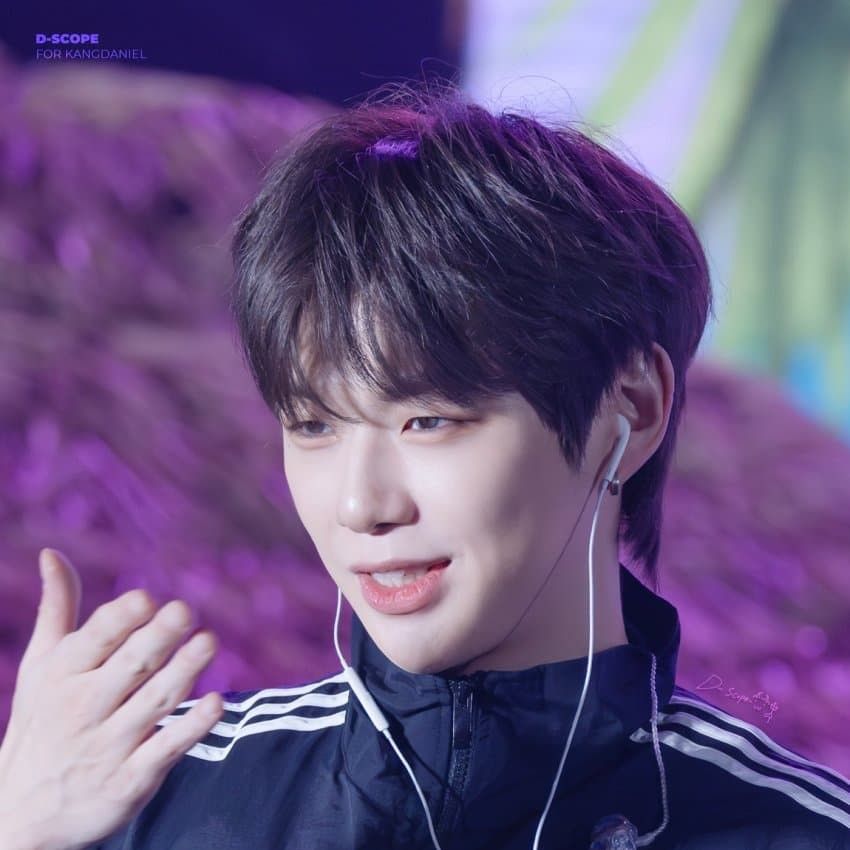 A moment captured by Kang Daniel's fan