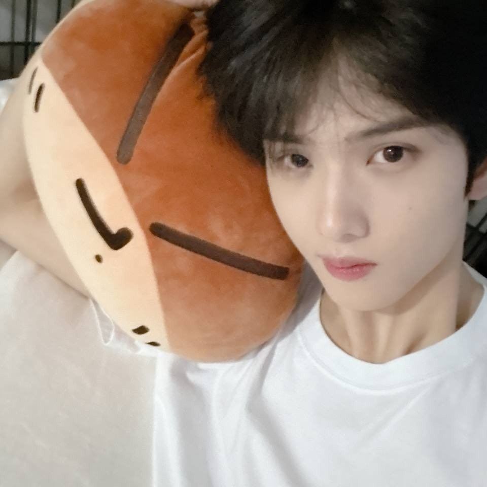 Behind-the-scenes cut of Jisung (NCT DREAM)