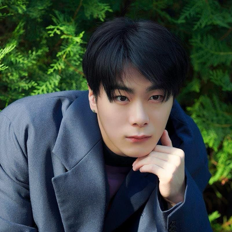 Latest photo of Moonbin (ASTRO)