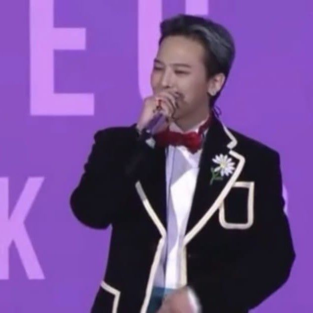 Recent activity shot of G-DRAGON (BIGBANG)