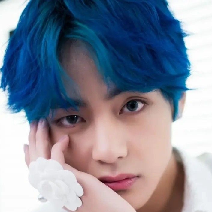Momen yang diabadikan oleh penggemar V (BTS)