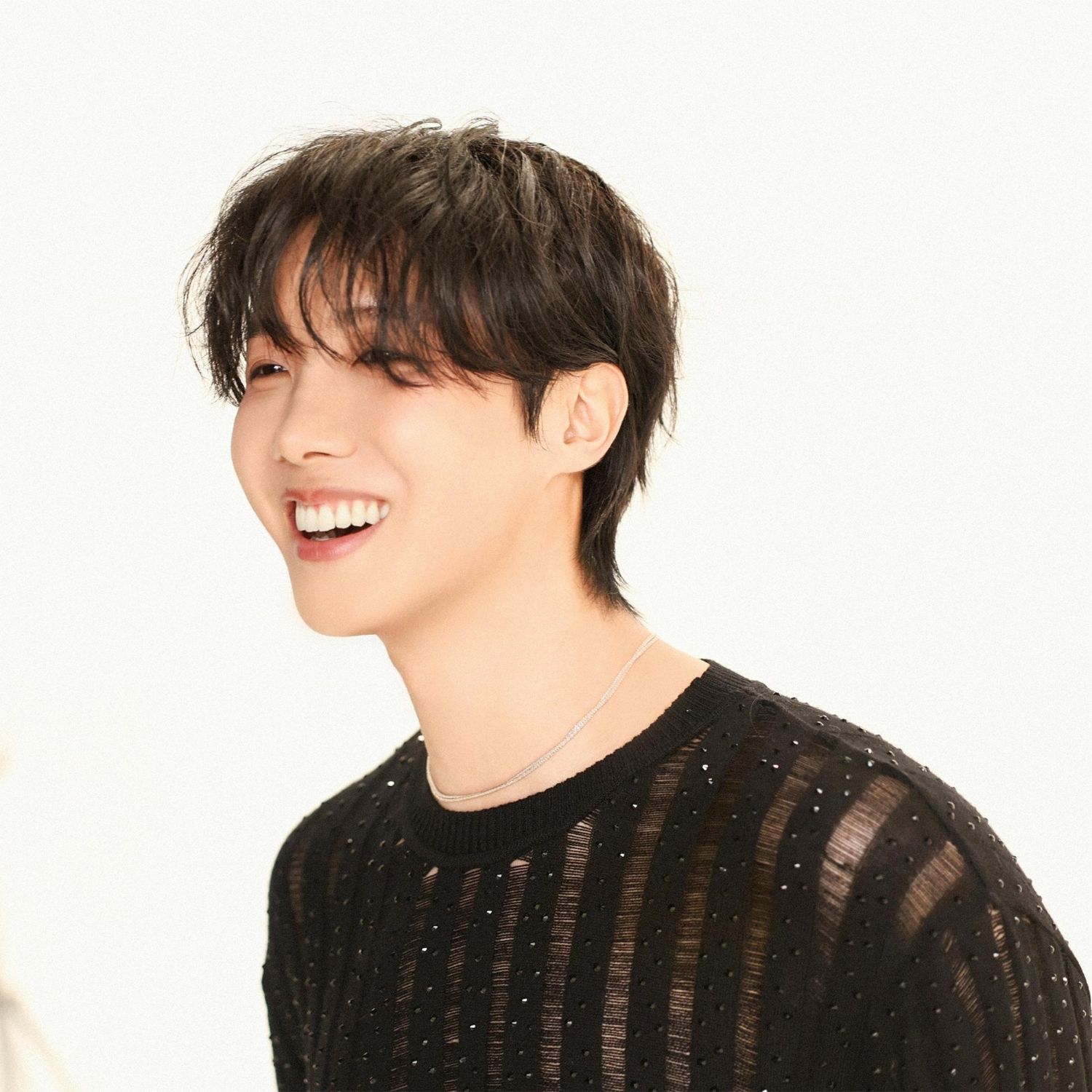 제이홉 (방탄소년단)의 최신 사진