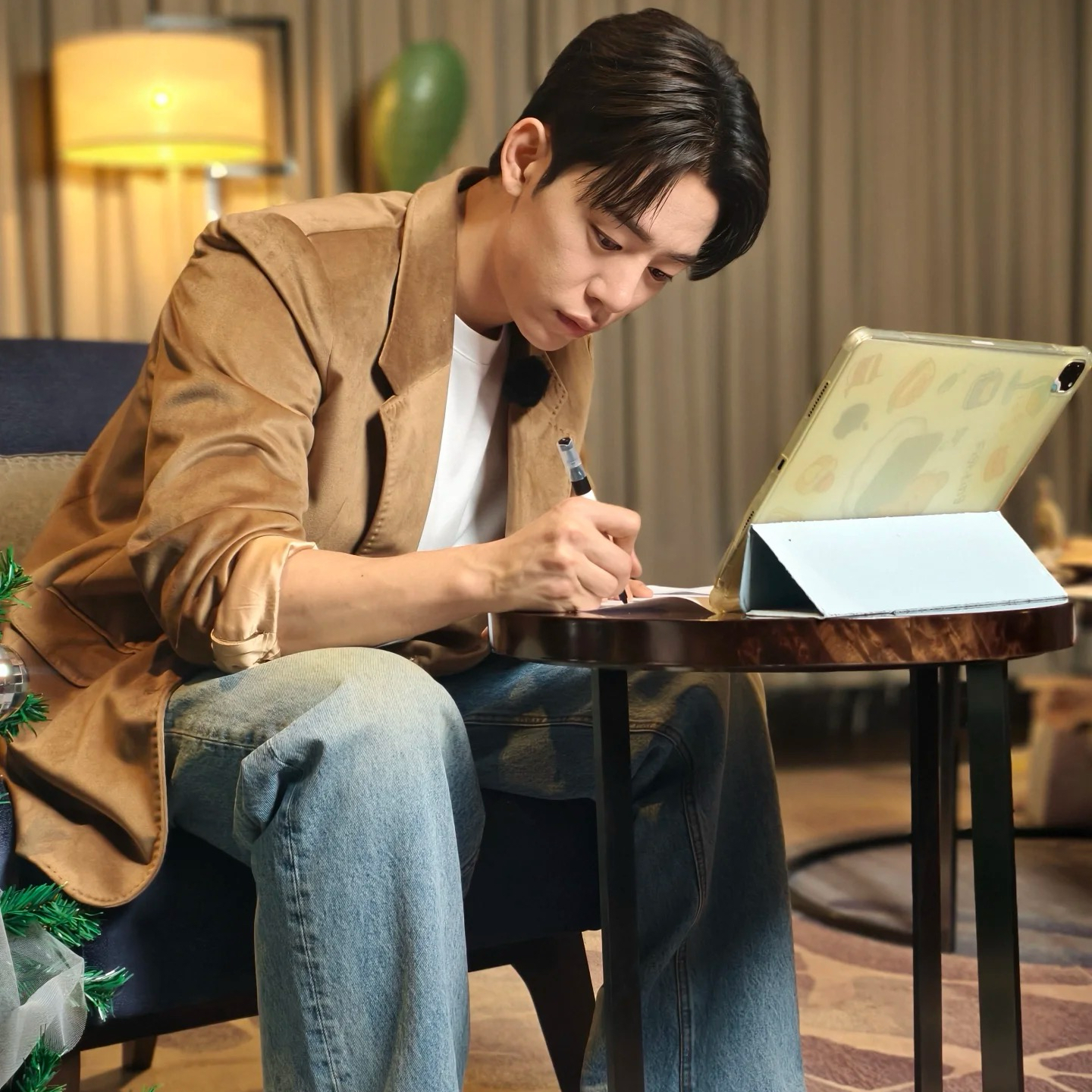 Recent activity shot of Daehyun (B.A.P)