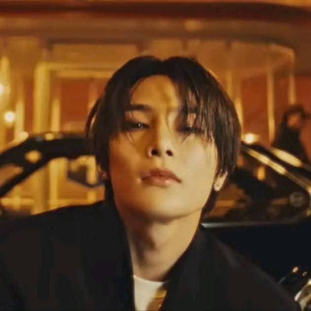 Behind-the-scenes cut of I.N (Stray Kids)