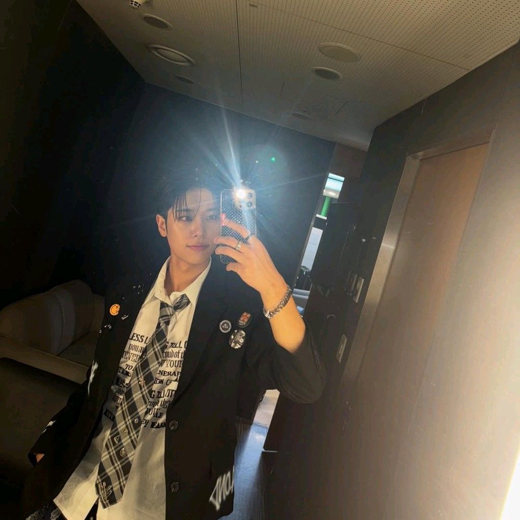Behind-the-scenes cut of Kim Donghyun (AB6IX)