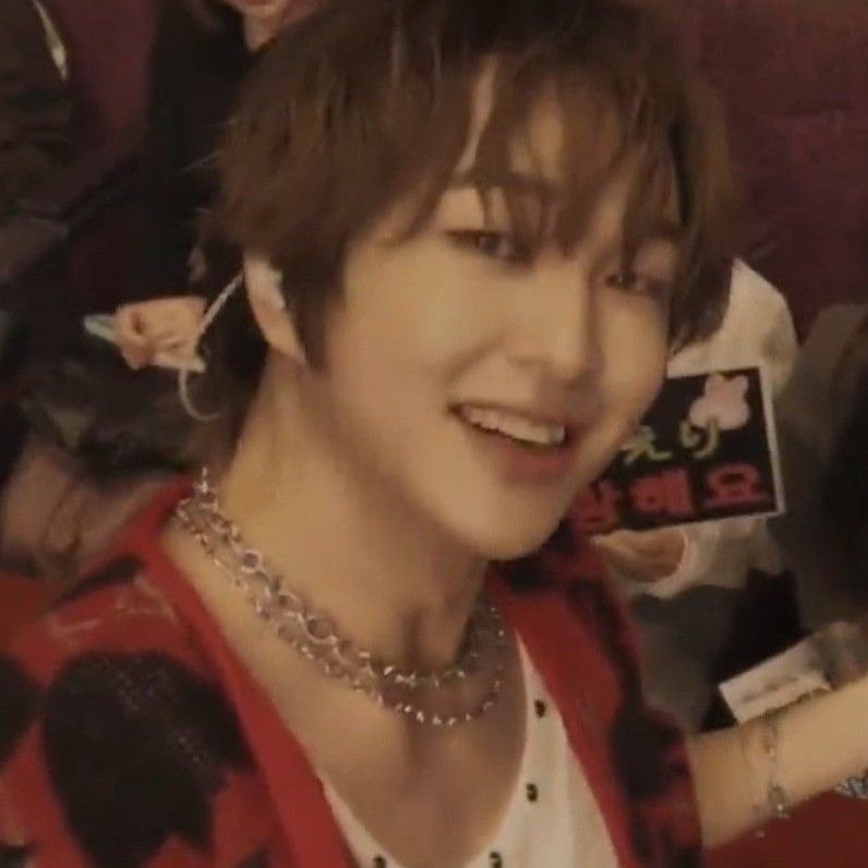 Latest photo of Onew (SHINee)