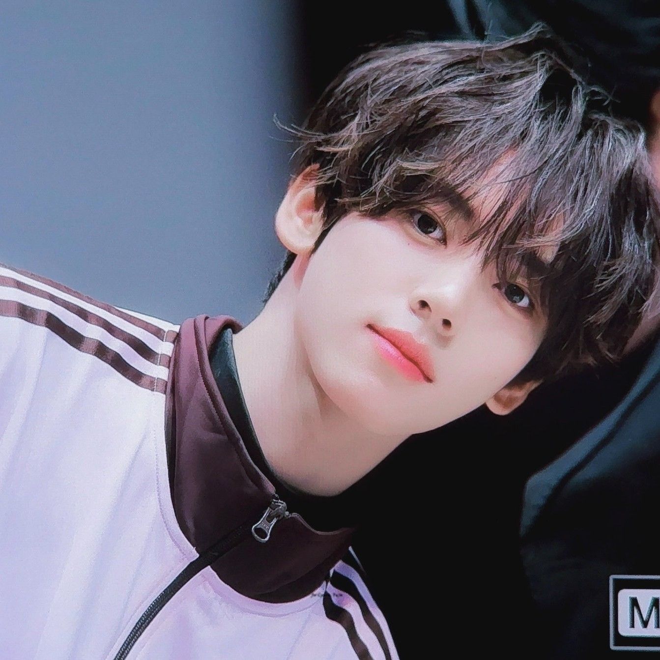 ハン・ユジン (ZEROBASEONE)の最新写真