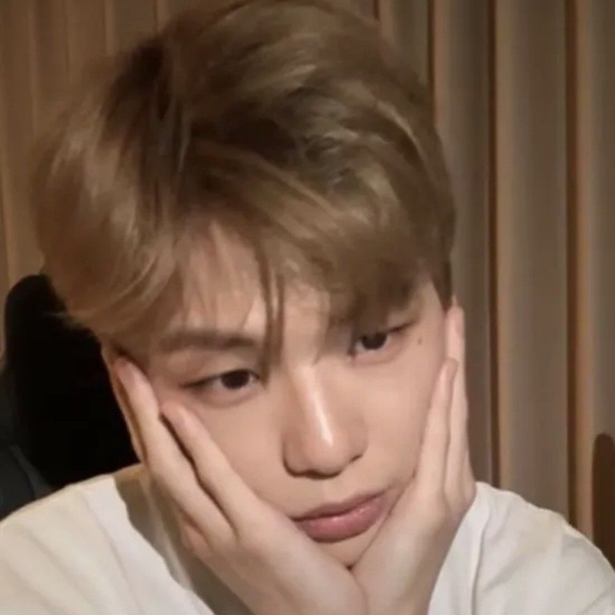 Latest photo of Kang Daniel