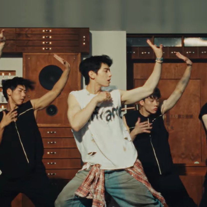 A moment captured by Eunwoo (ASTRO)'s fan