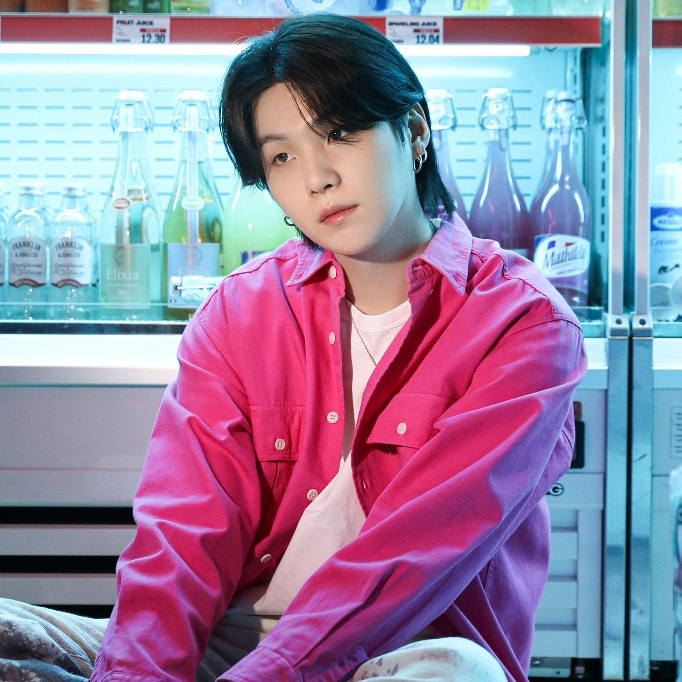 Latest photo of SUGA (BTS)