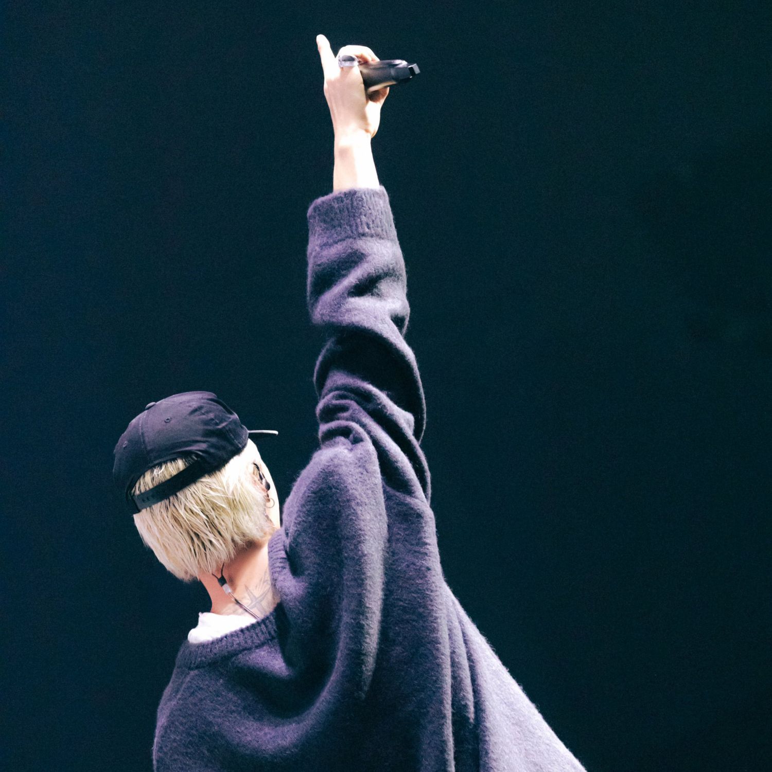 Behind-the-scenes cut of Taeyang (BIGBANG)