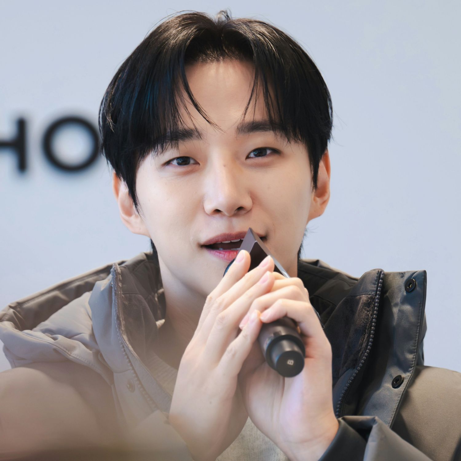 Latest photo of Junho (2PM)