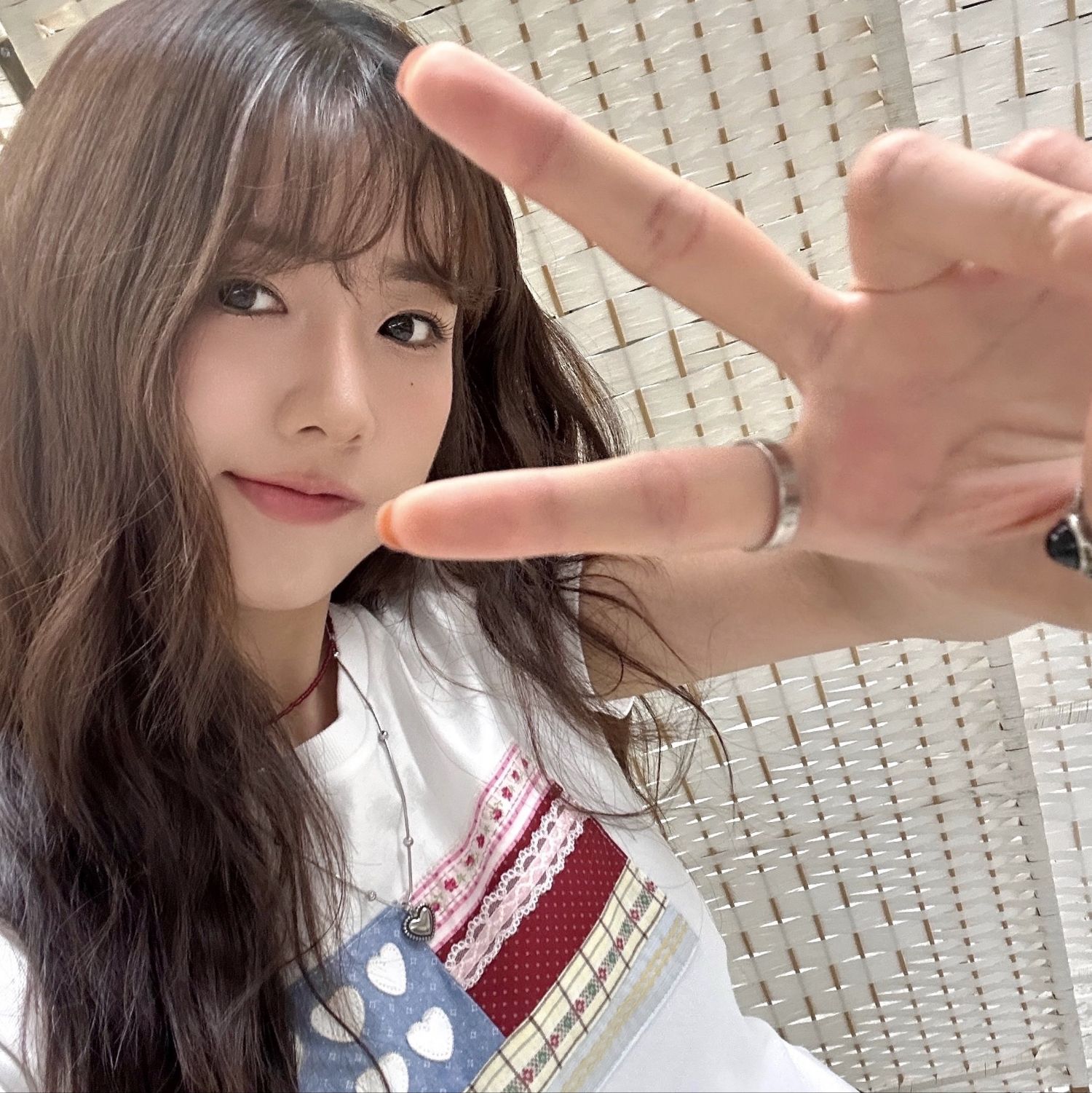 Behind-the-scenes cut of Yoon Bomi (Apink)
