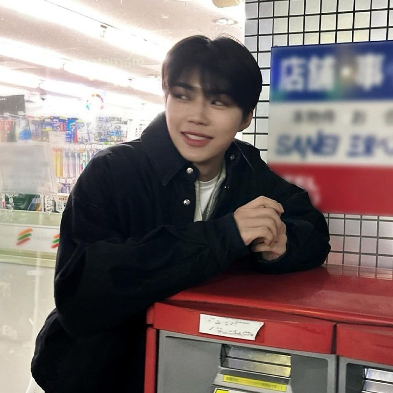 Behind-the-scenes cut of Park Gunwook (ZEROBASEONE)