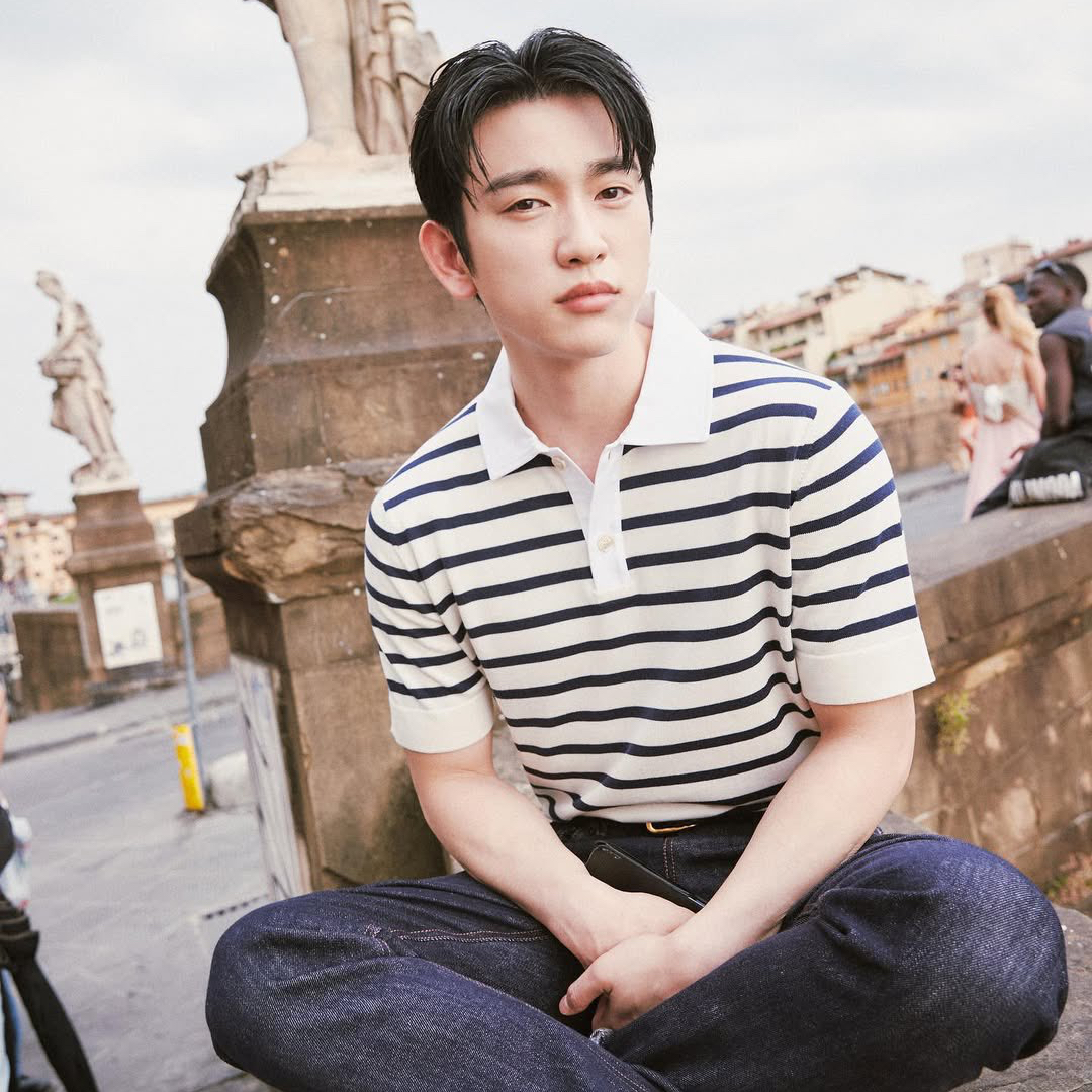 Behind-the-scenes cut of Jinyoung (GOT7)