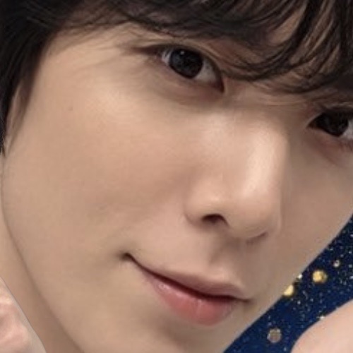 Latest photo of Hwiyoung (SF9)