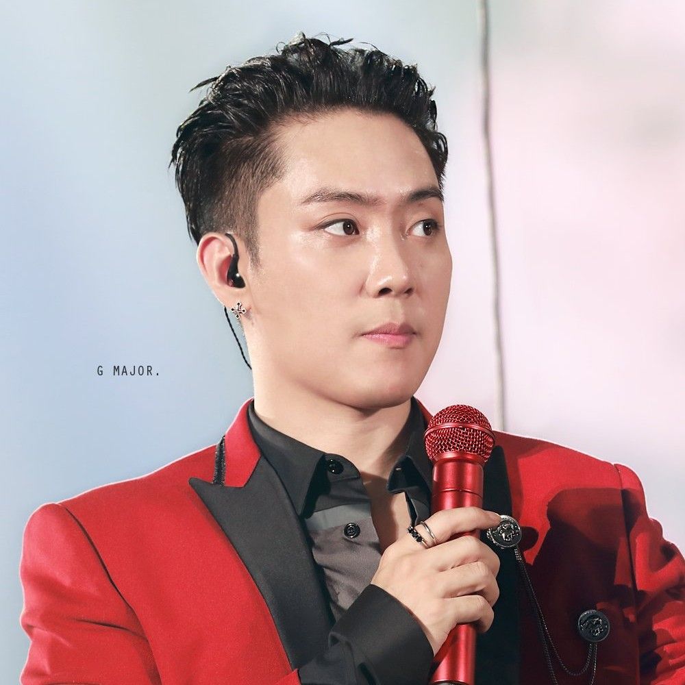 A moment captured by Eun Jiwon (SECHSKIES)'s fan