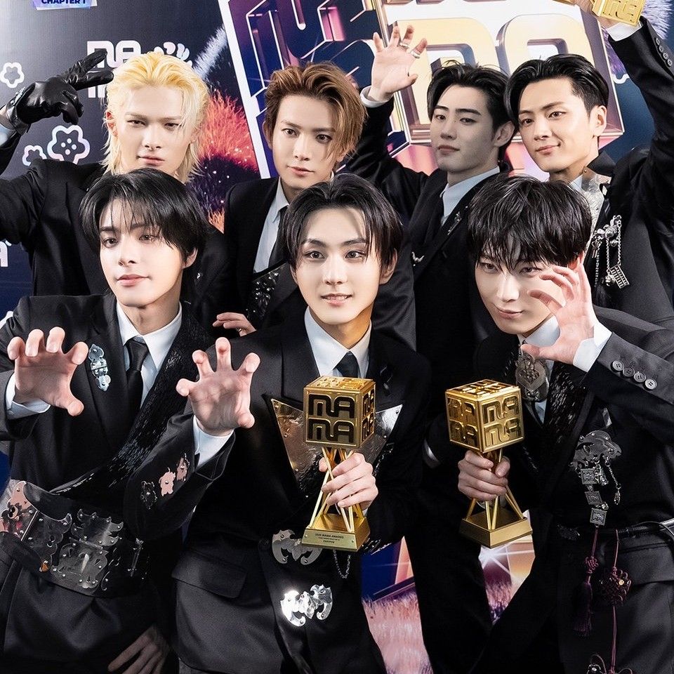 Behind-the-scenes cut of ENHYPEN