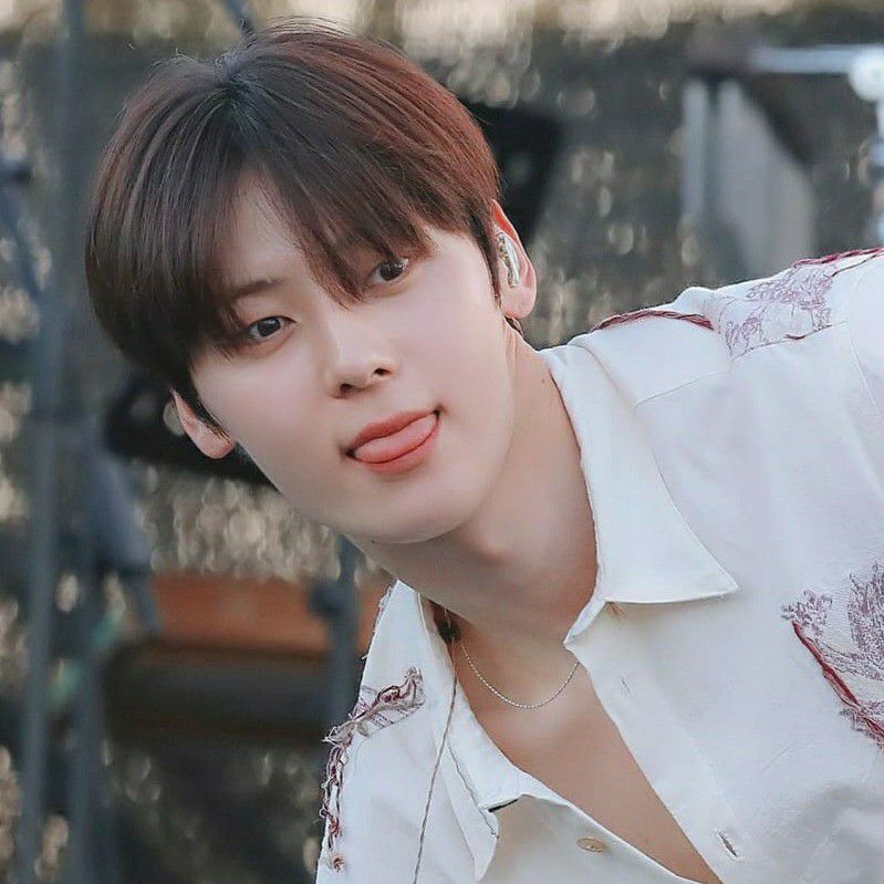 Behind-the-scenes cut of Hwang Minhyun