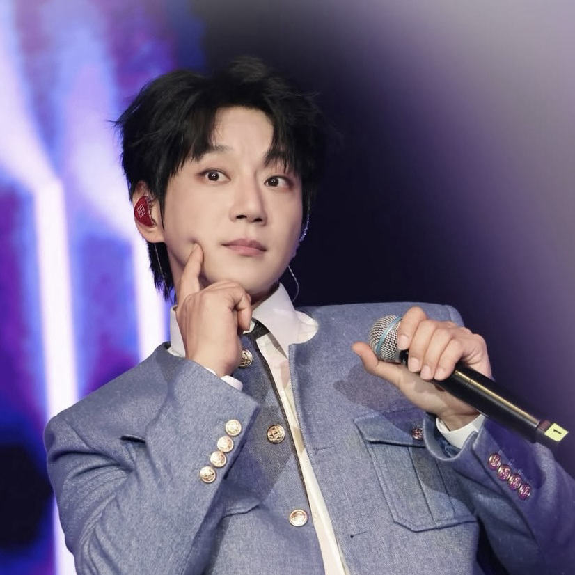 A moment captured by Hwang Chiyeol's fan