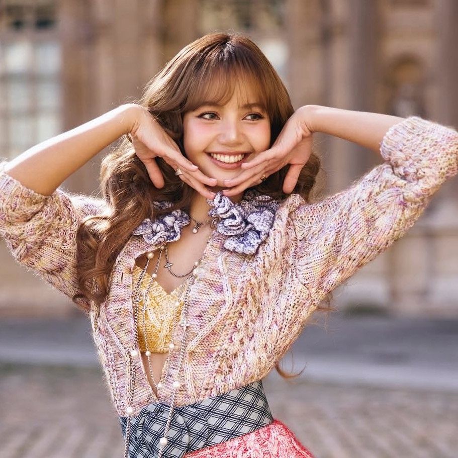 Foto terbaru Lisa (BLACKPINK)