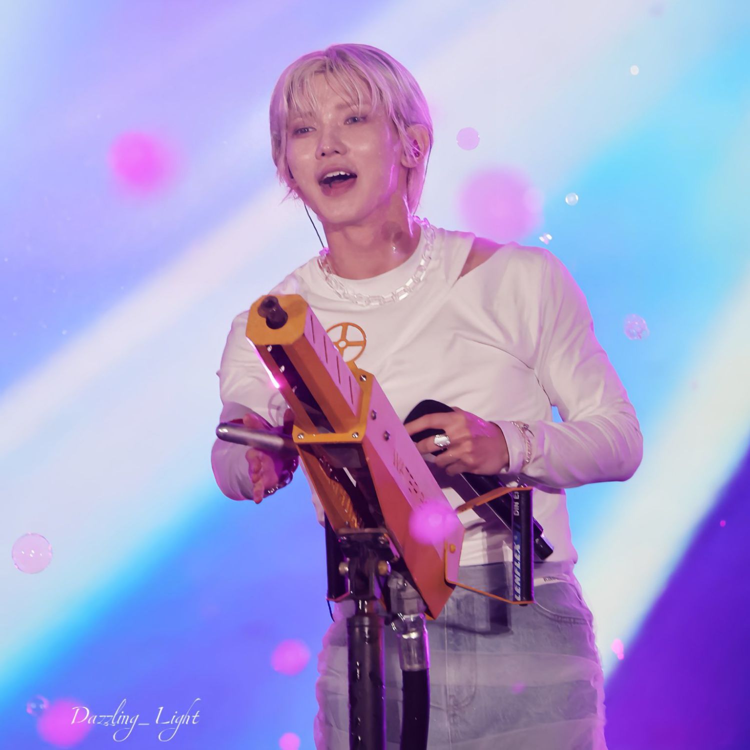 Behind-the-scenes cut of ATEEZ