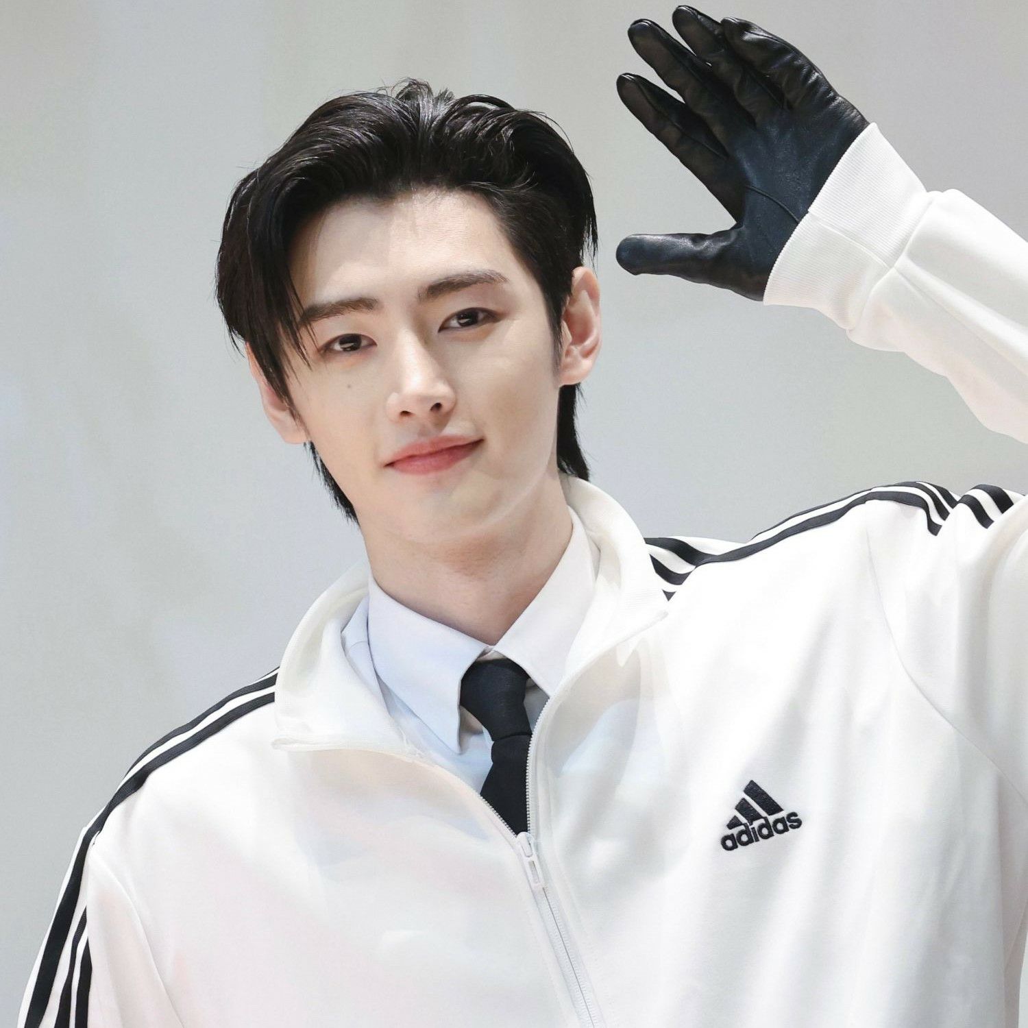 Behind-the-scenes cut of Sunghoon (ENHYPEN)