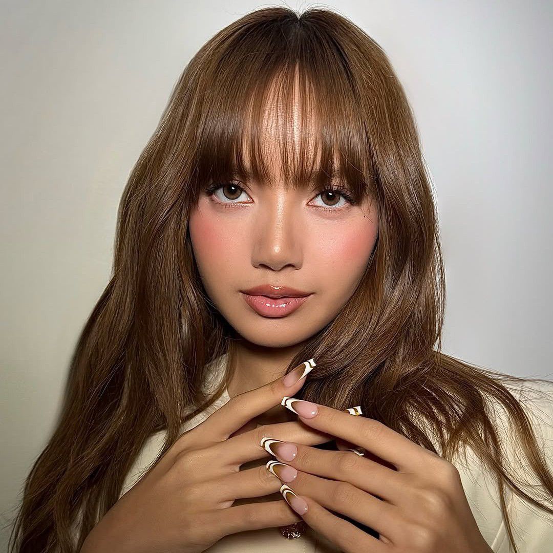 Foto aktivitas terbaru Lisa (BLACKPINK)