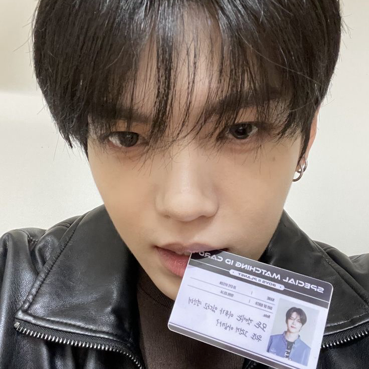 Behind-the-scenes cut of Gyehyeon (VERIVERY)