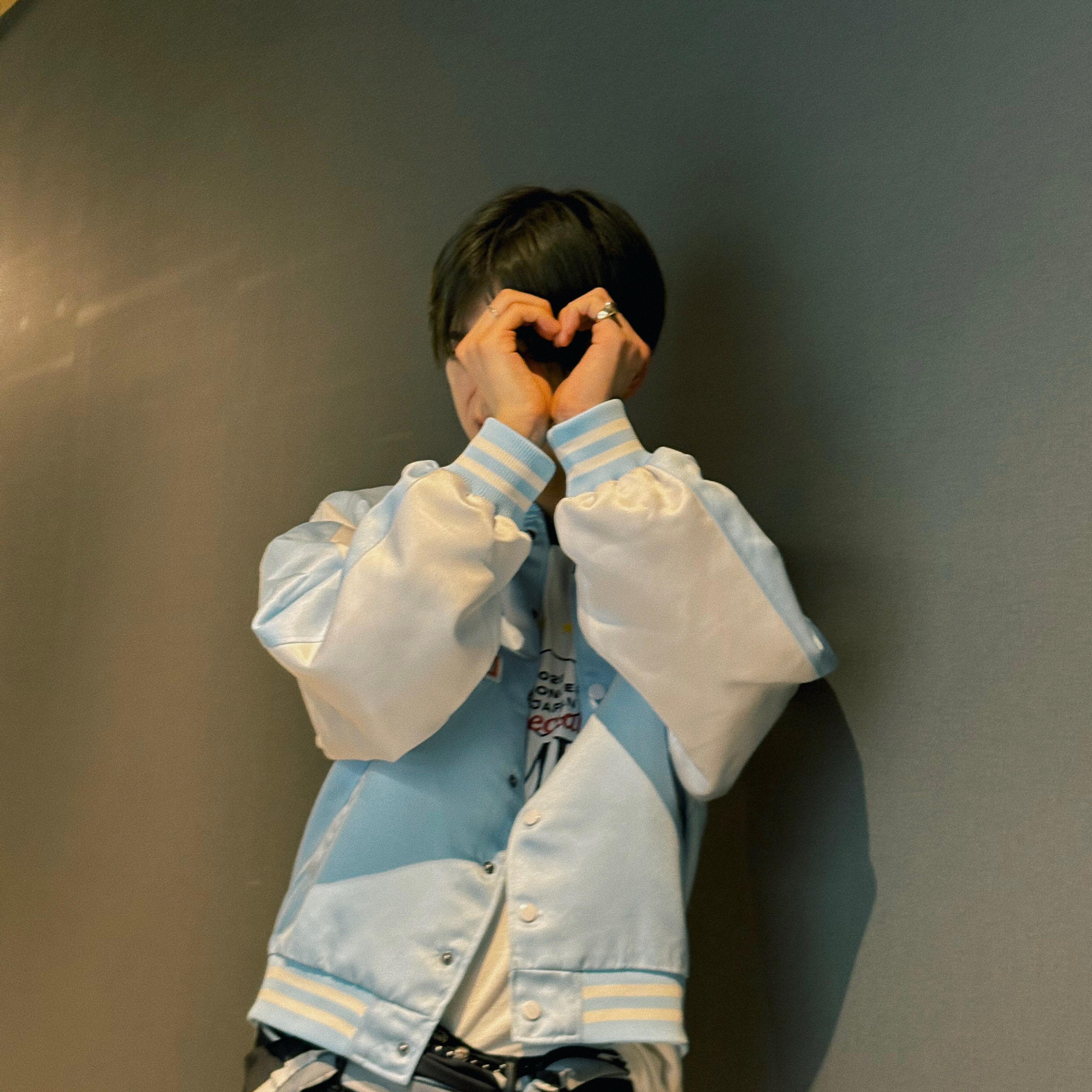 Behind-the-scenes cut of Asahi (TREASURE)