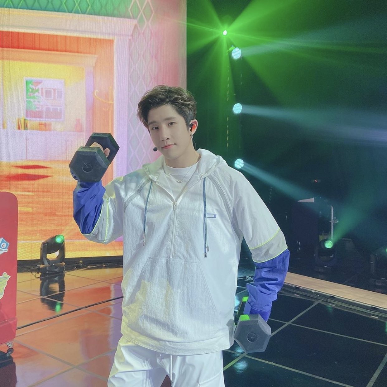 아스트로 최근 활동샷