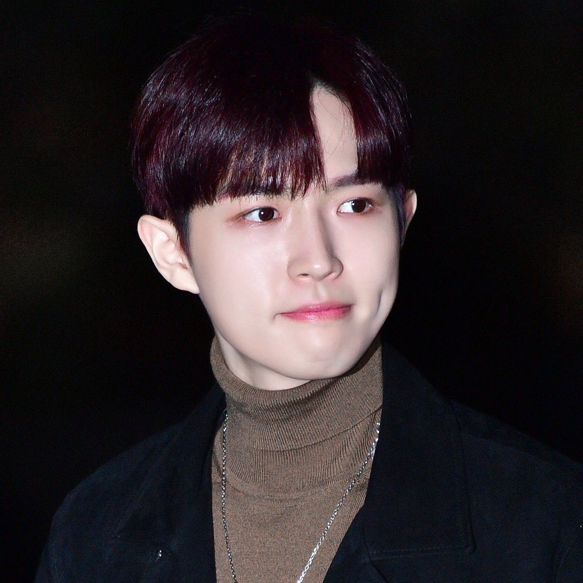 Potret di balik layar Kim Jaehwan