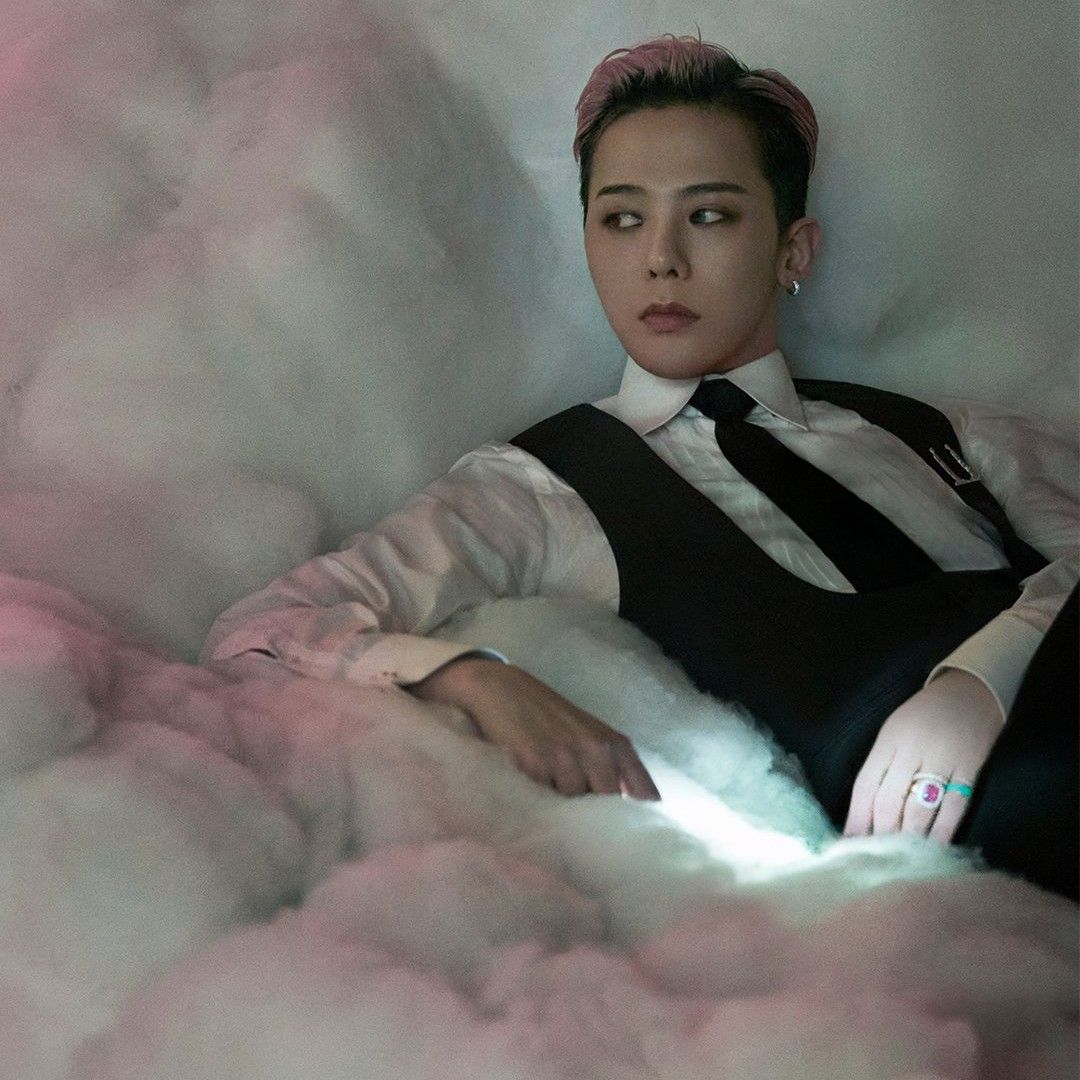 Momen yang diabadikan oleh penggemar G-DRAGON (BIGBANG)