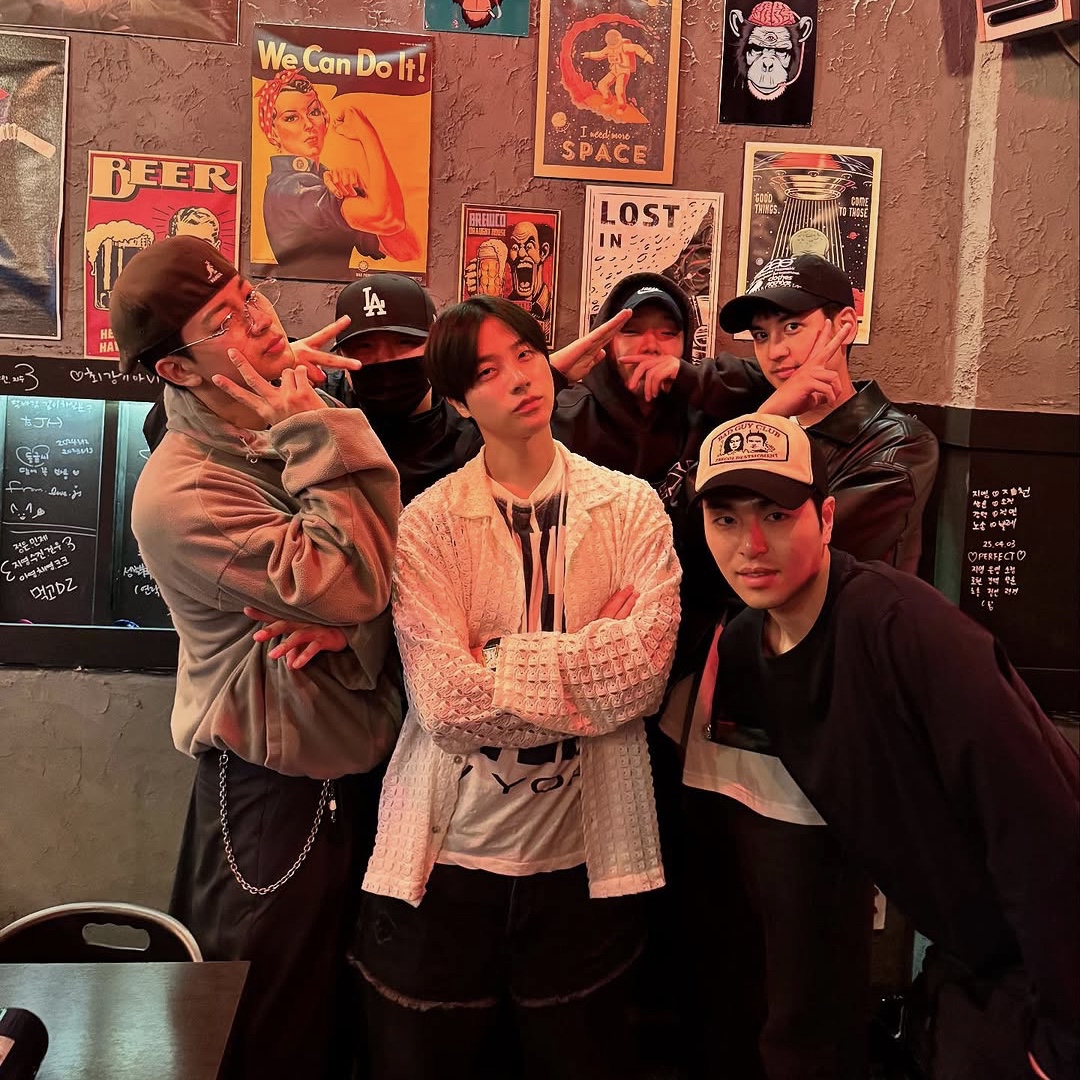 A moment captured by iKON's fan