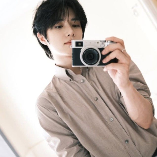 Latest photo of Beomgyu (TOMORROW X TOGETHER)