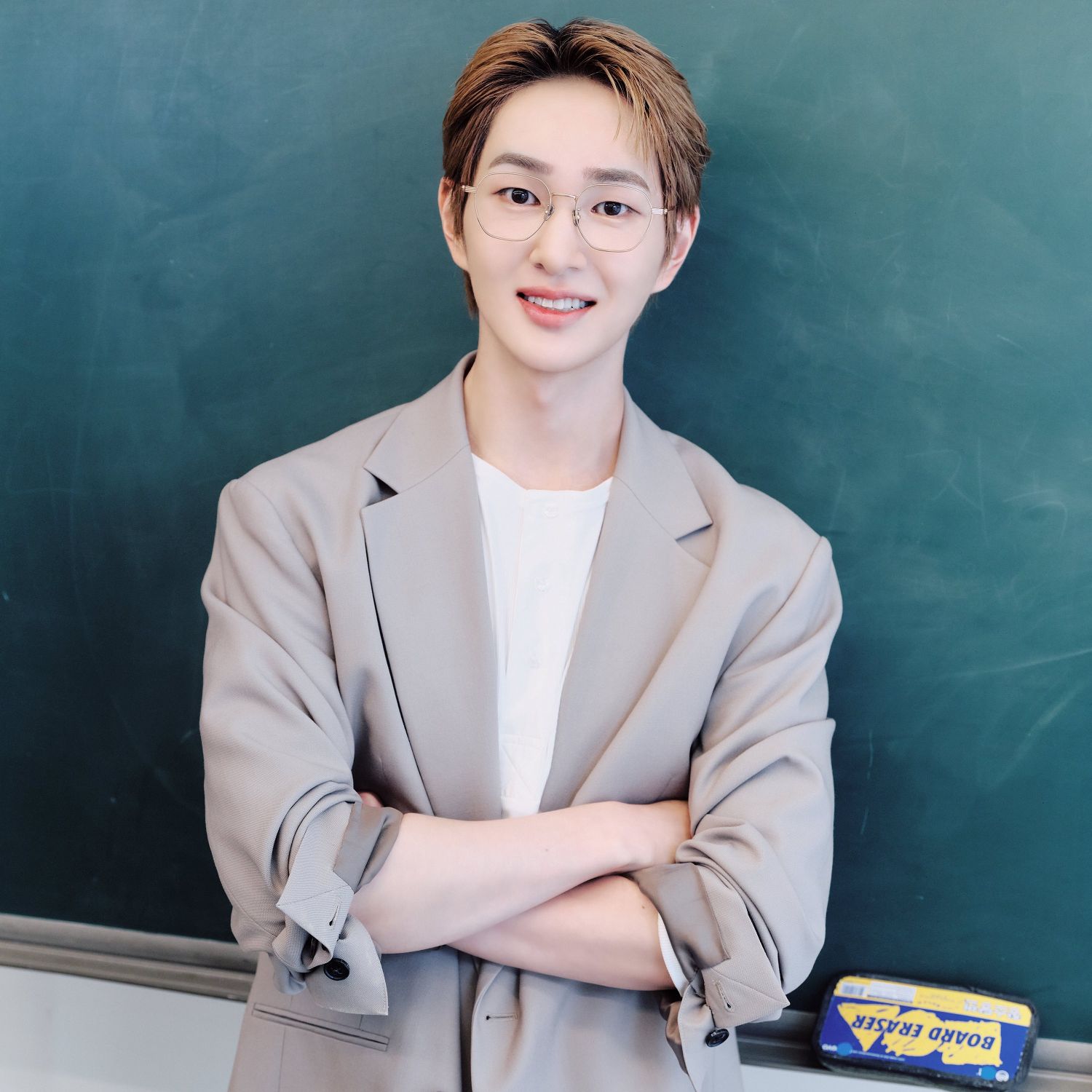 Recent activity shot of Onew (SHINee)