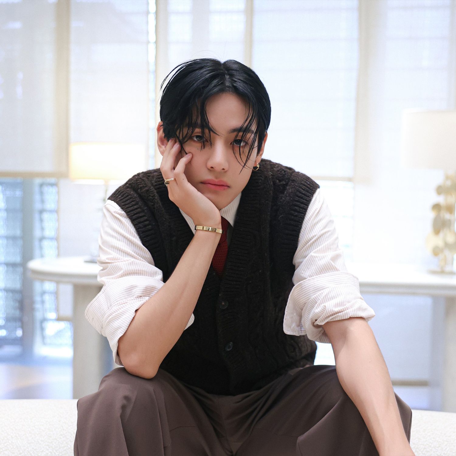 Recent activity shot of V (BTS)