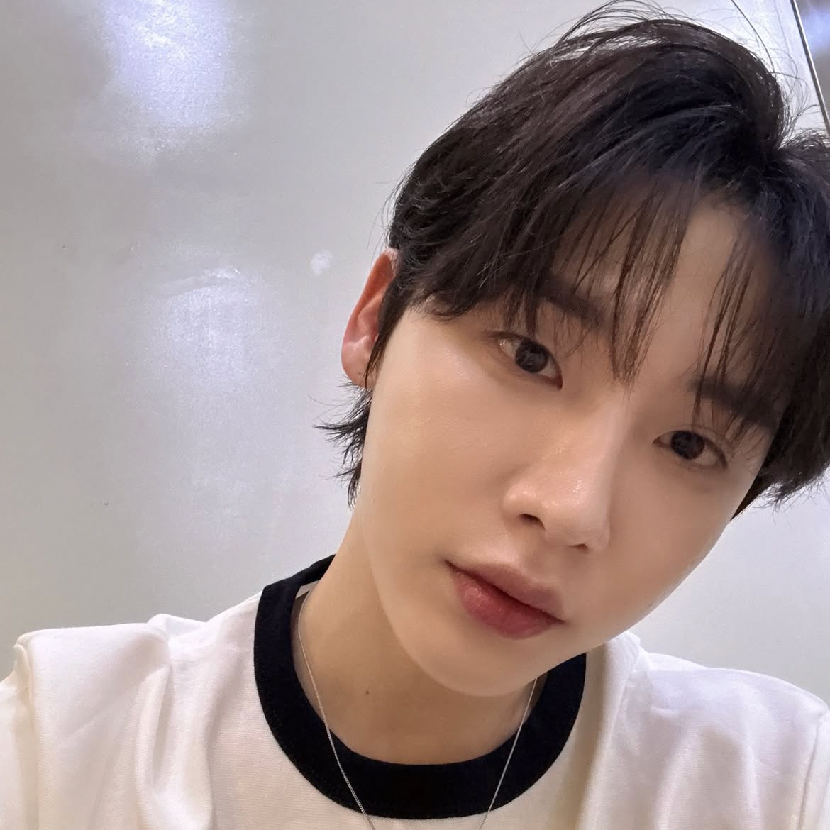 A moment captured by Jeon Woong (AB6IX)'s fan