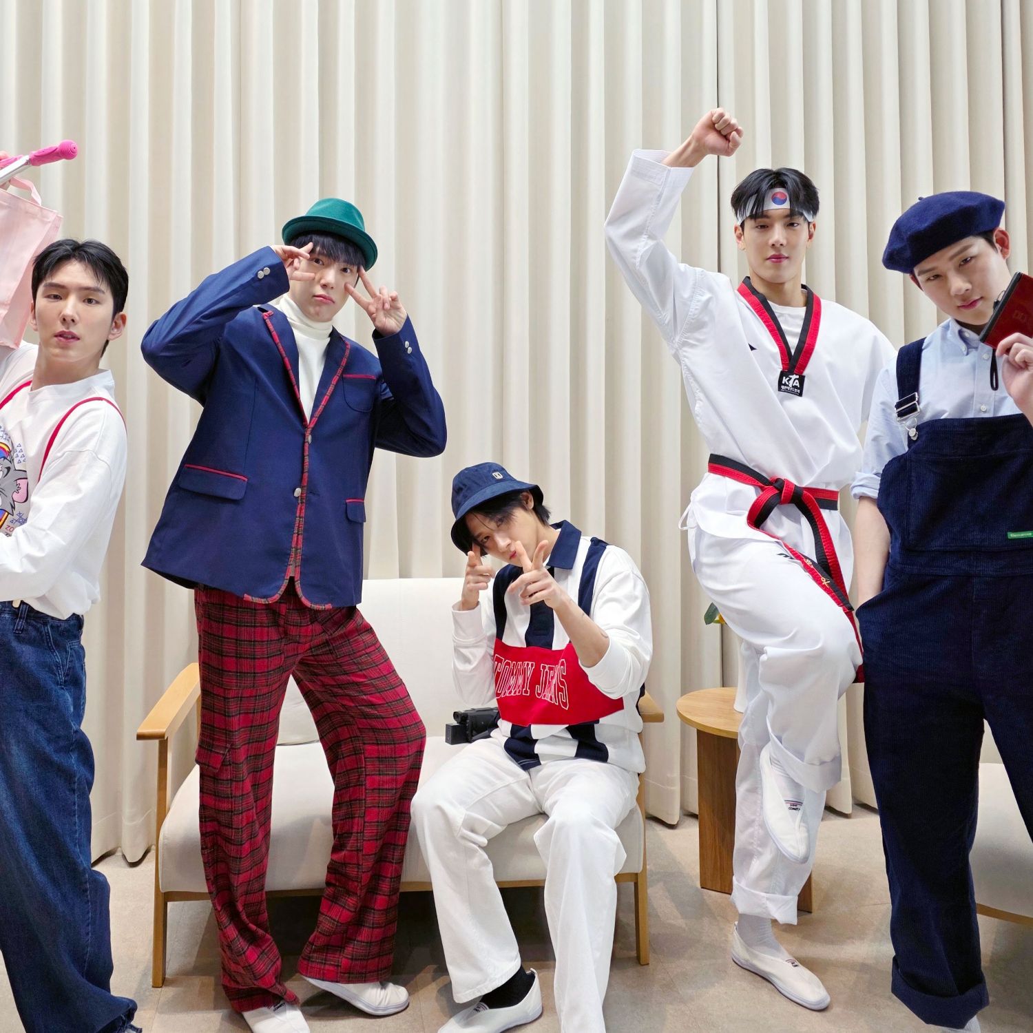 Behind-the-scenes cut of MONSTA X