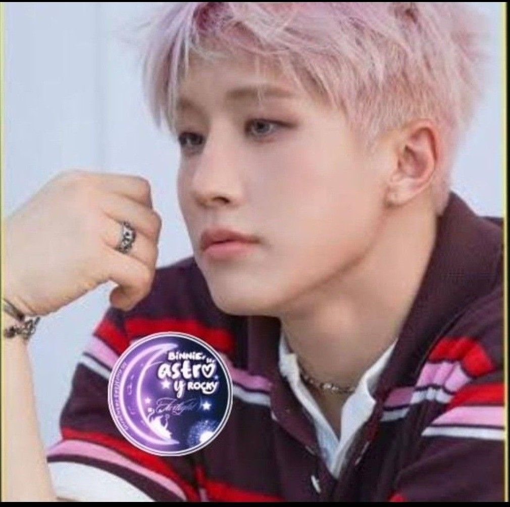 A moment captured by Jinjin (ASTRO)'s fan