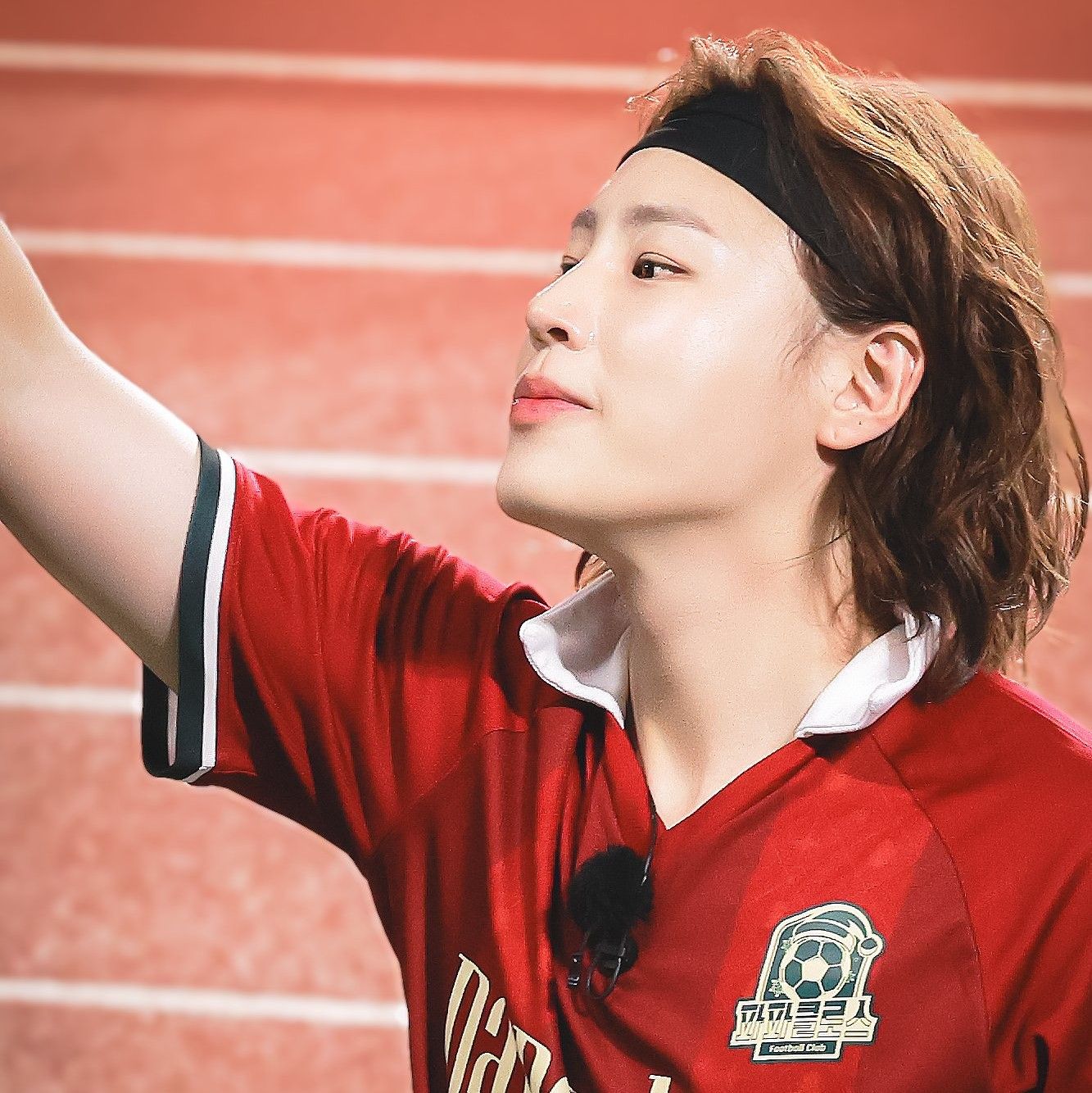 Behind-the-scenes cut of Ha Sungwoon