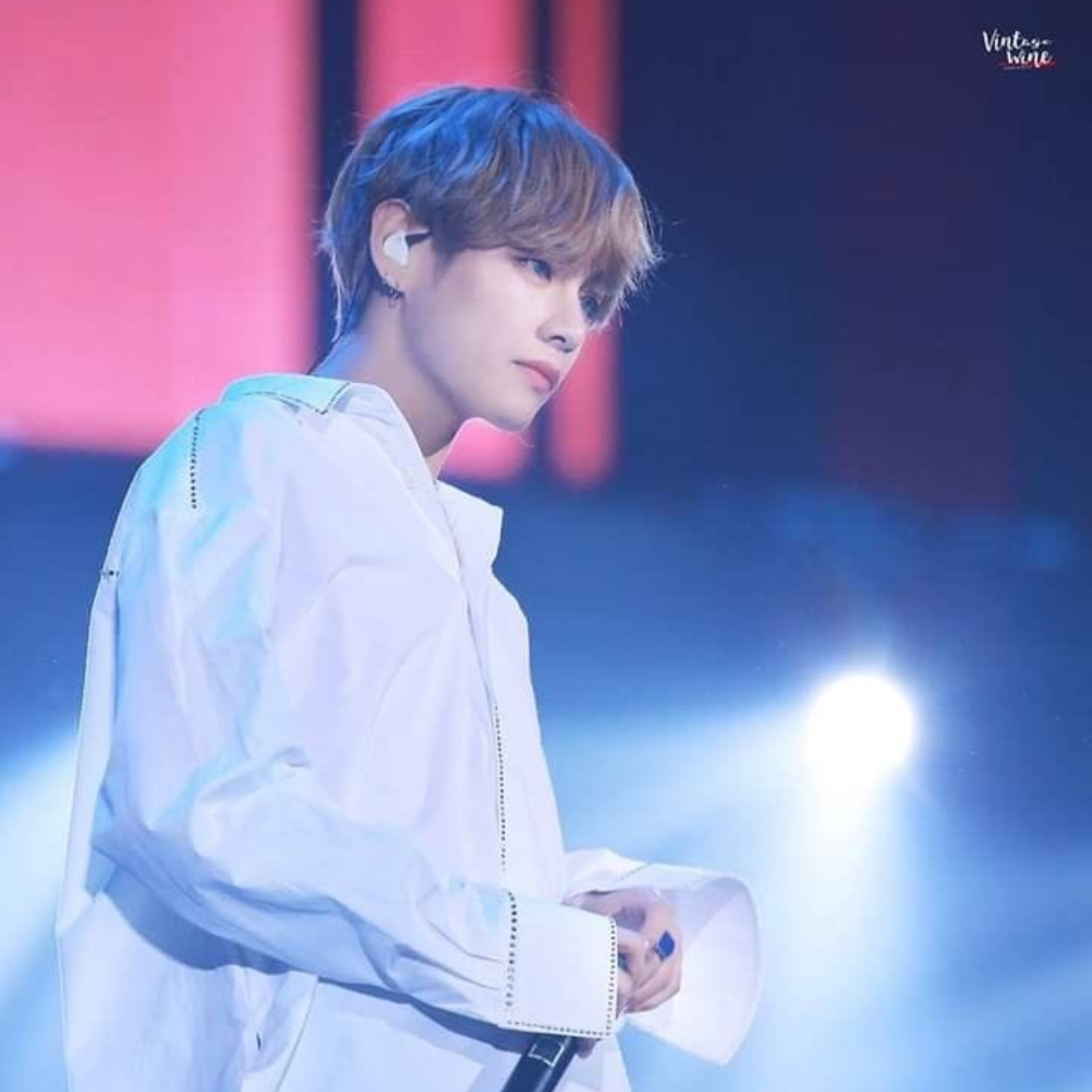 V (BTS)の最新写真